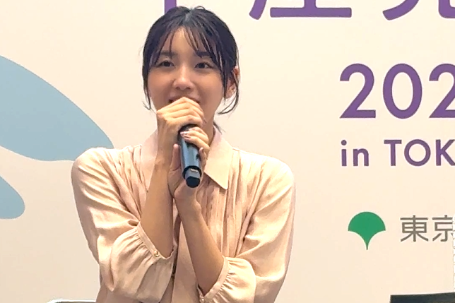 2025年の世界早産児デー（11月17日）を前に開かれたイベントで経験を語る静まなみさん